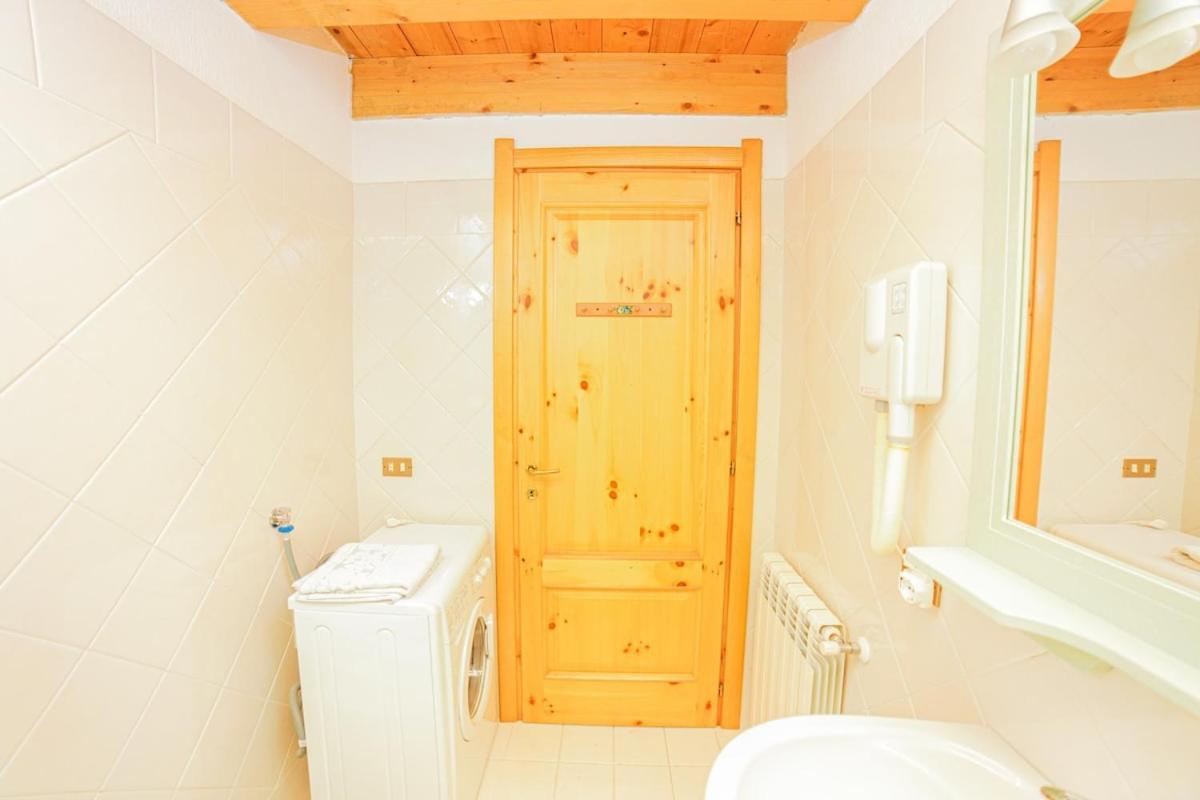 Casa Dei Larici 300M From Piste Lägenhet Gressoney-la-Trinité Exteriör bild