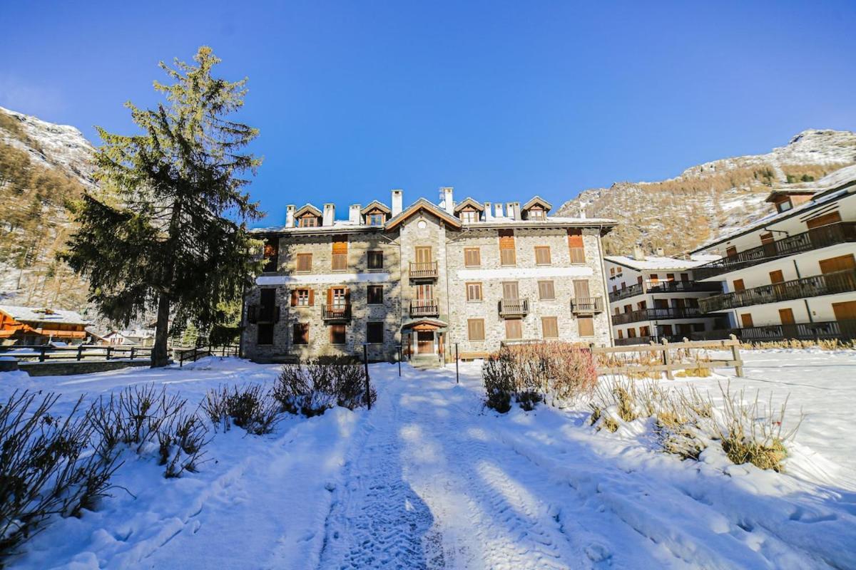 Casa Dei Larici 300M From Piste Lägenhet Gressoney-la-Trinité Exteriör bild